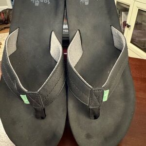 Sanuk Black Flip-Flop Sandals